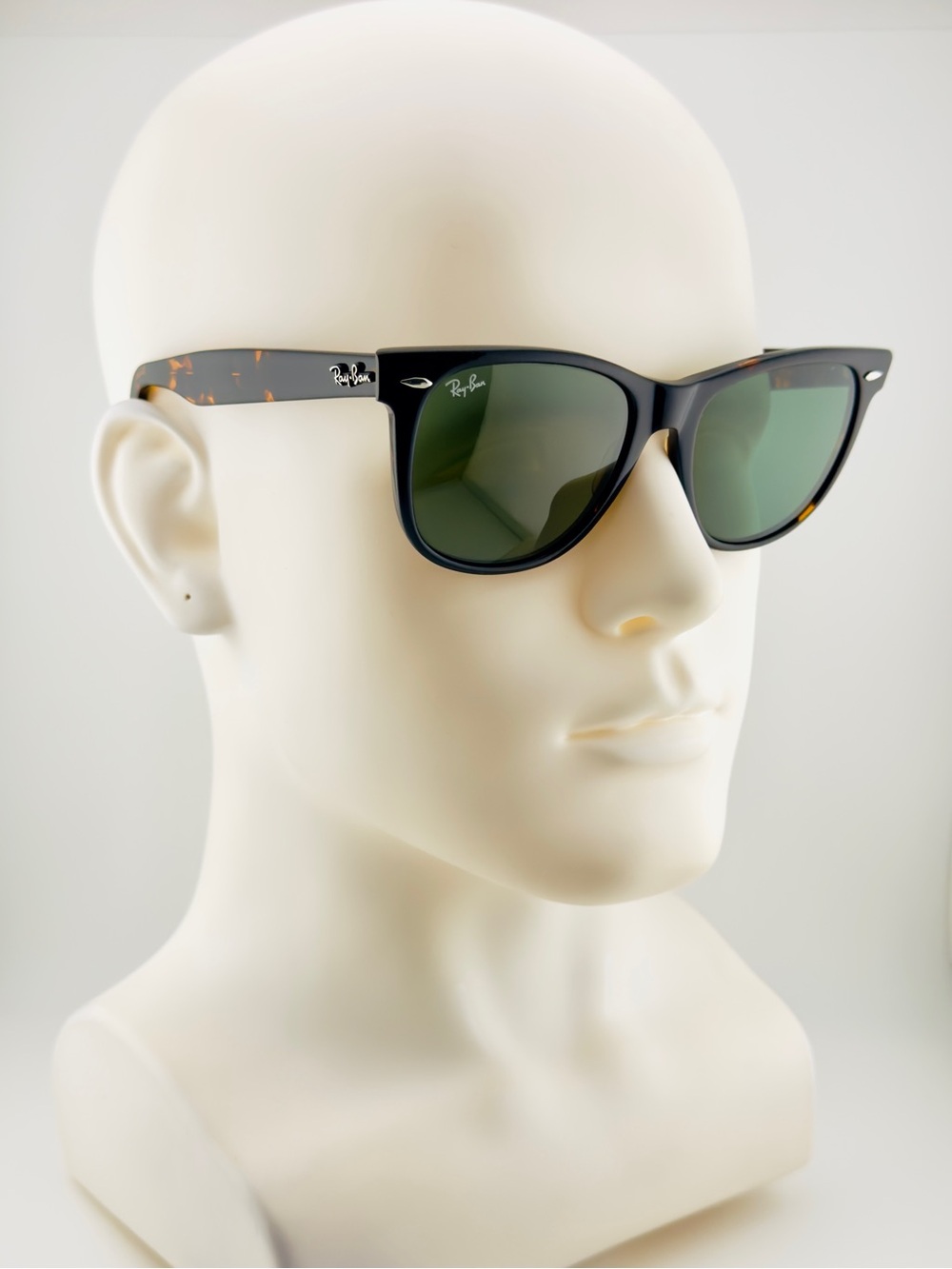 Ray-Ban Classic Wayfarer Sunglasses RB2140 Tortoise Frame with Green Lens 54mm